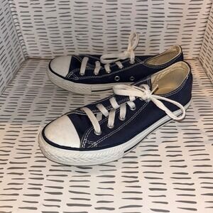Converse All‎ Star Chuck Taylor Low Top Navy Canvas Youth Shoes Size 3 3J237